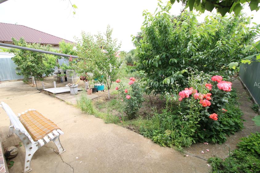 Vand/Schimb casa 3 camere Vanatori, utilitati, teren 1000mp - 4