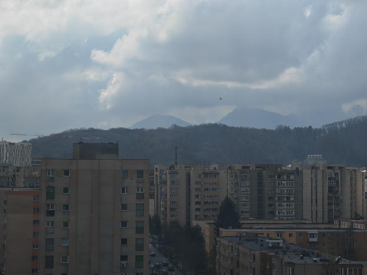 Apartament 2 camere confort sporit, liber la vanzare zona Grivitei