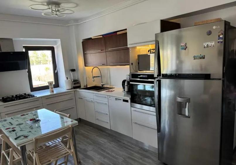 Apartament 3 camere zona Pacurari