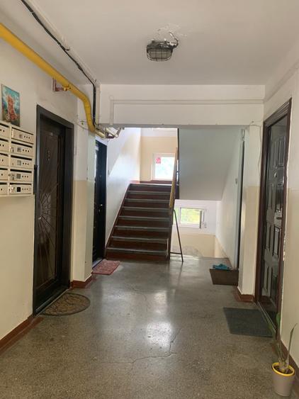 Km4/5-piata-Apatt 2 cam cf 2 p/4 liber boxă preț 60.000 euro
