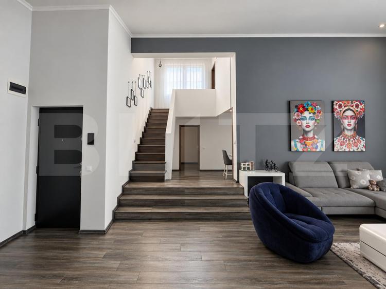 Apartament/Penthouse 4 camere, 140 mp, zona Florilor-Rasnov