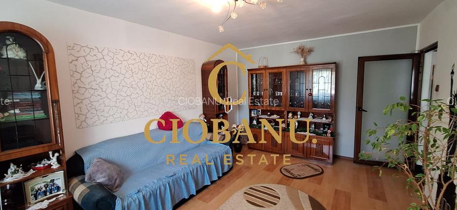 APARTAMENT DE VANZARE ETAJ 2/4 DECOMANDAT ZONA 1 MAI - 2