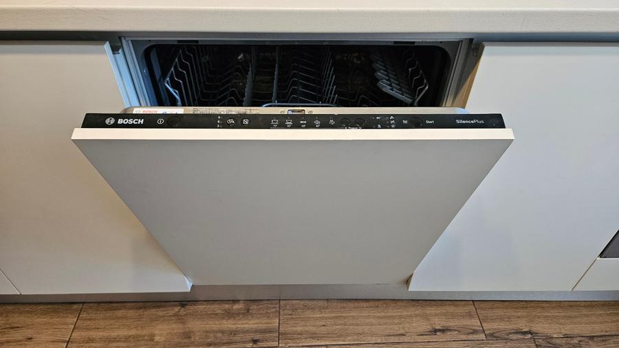 Apartament 2 camere decomandat, 52 mp, loc de parcare, Lotus - Nufărul
