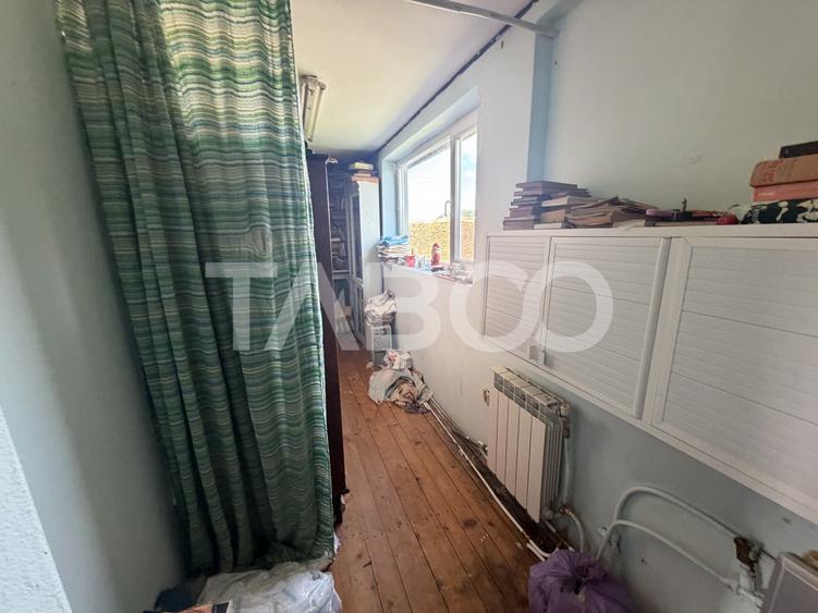 Casa de vanzare 3 camere 134 mpu teren liber 143 mp garaj Fagaras