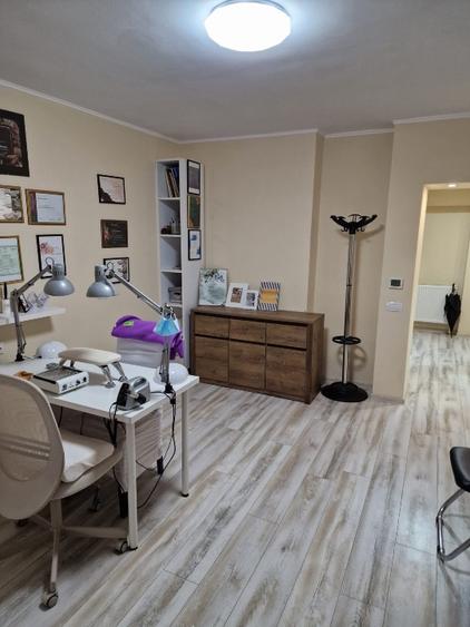 Inchiriez Apartament 2 camere str. 9 Mai, nr.19, stradal