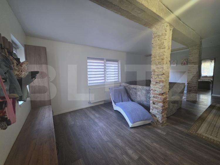 Casa de vanzare, 100 mp, zona Carasau