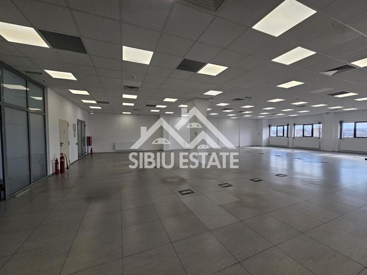 Spatiu de birouri de inchriat locatie centrala si vizibilitate buna