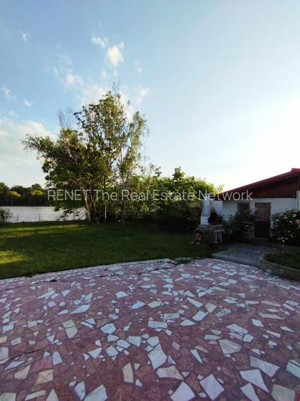 SUPER OCAZIE SE VINDE VILA DE LUX SI CASA DE OASPESTI IN BALOTESTI LA LAC 555000 - 32