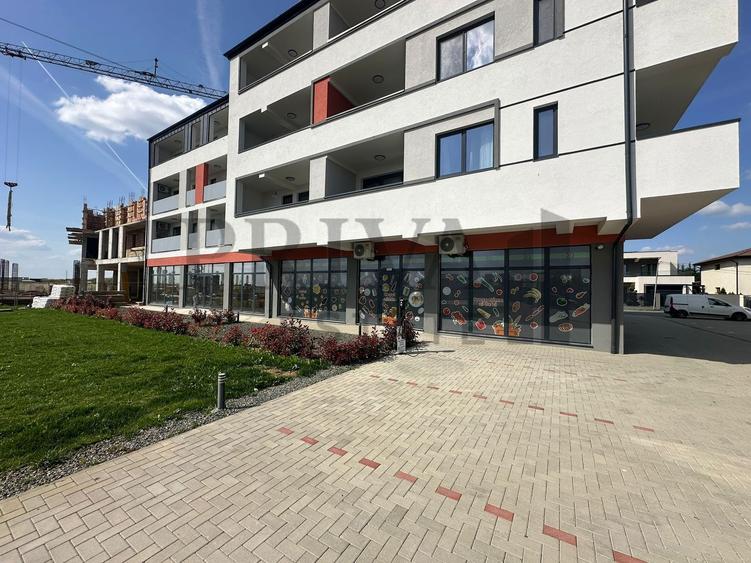 Spatiu comercial, 210 mp, locuri de parcare, Giroc