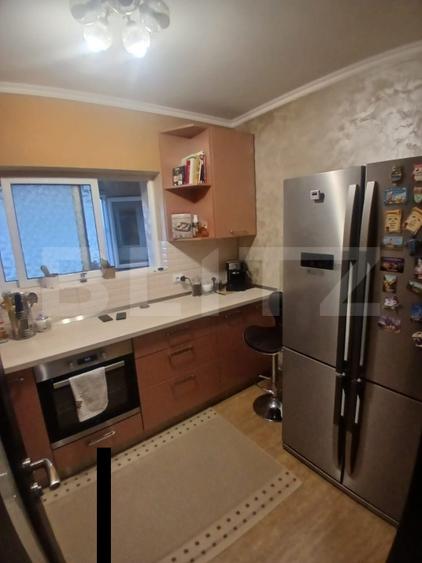 Apartament de vanzare, cu 2 camere, decomandat, zona Visani