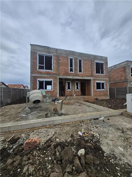 Duplex superb - modern - zona excelenta - langa centura
