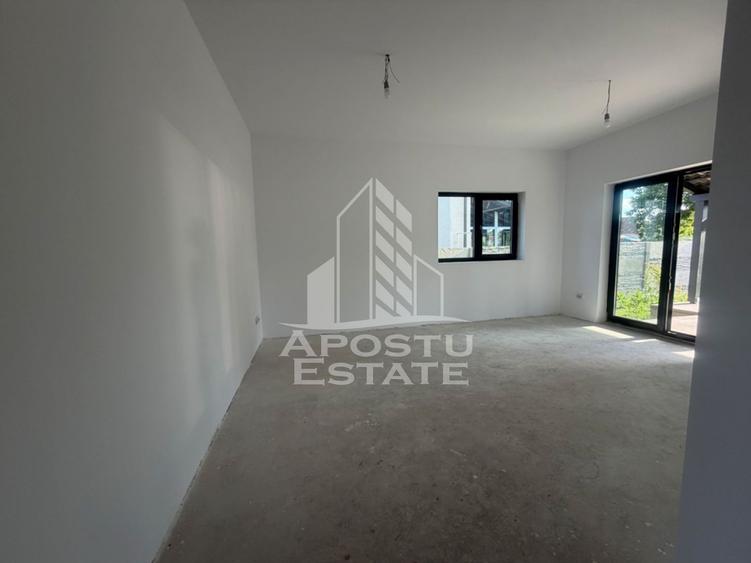 Casa individuala, 5 camere, 465mp teren, in Sanandrei