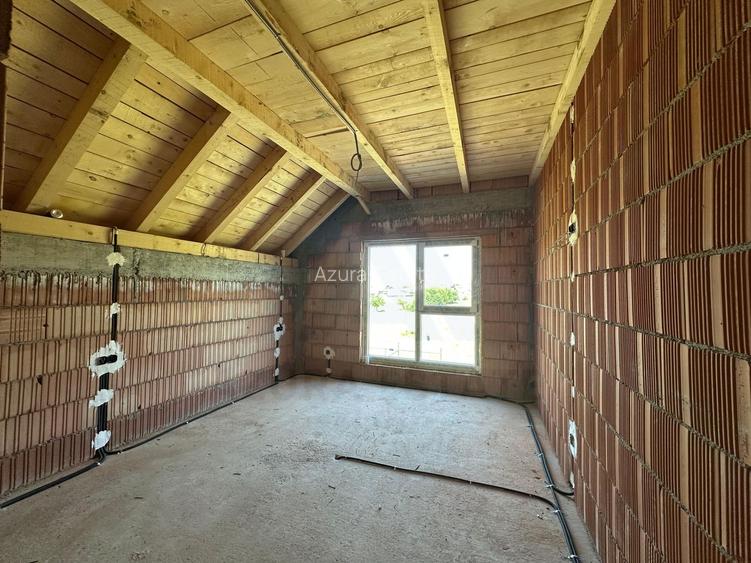 Casă tip duplex curte 350 mp 120 mp utili terasa 22 mp Sura Mare - 12