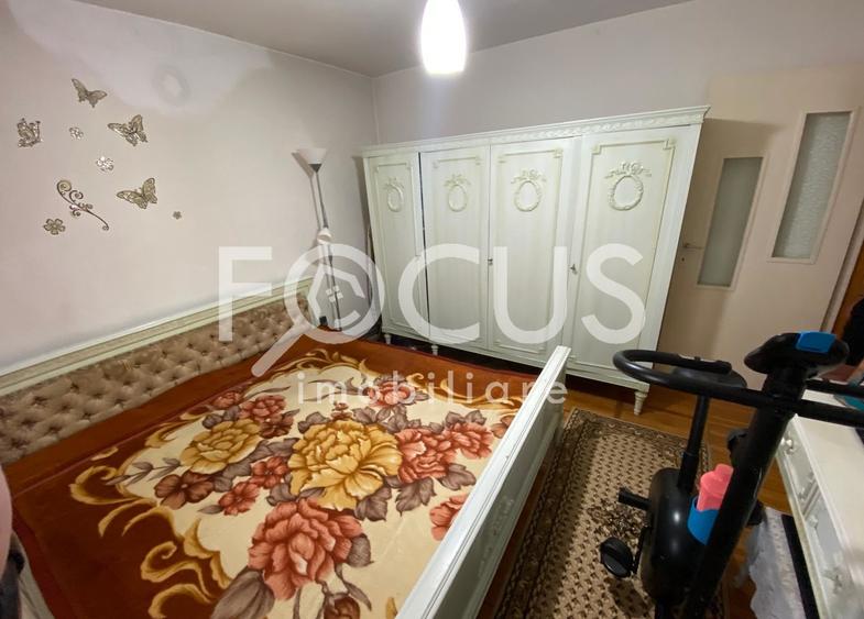 Vand apartament 3 camere decomandat 2 bai