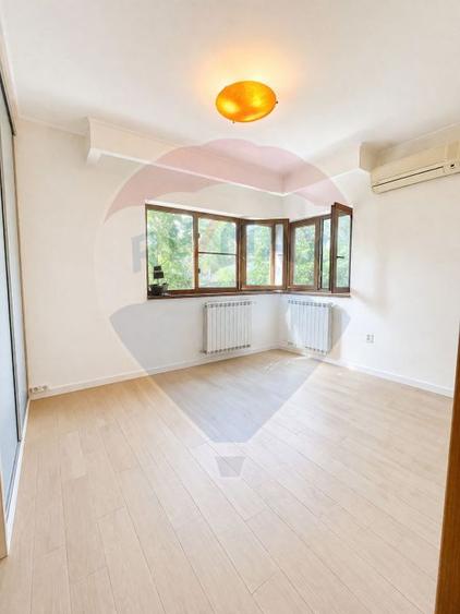 Apartament 3 Camere | 79 mp + 2 Boxe | Vilă P+2 | Popa Nan