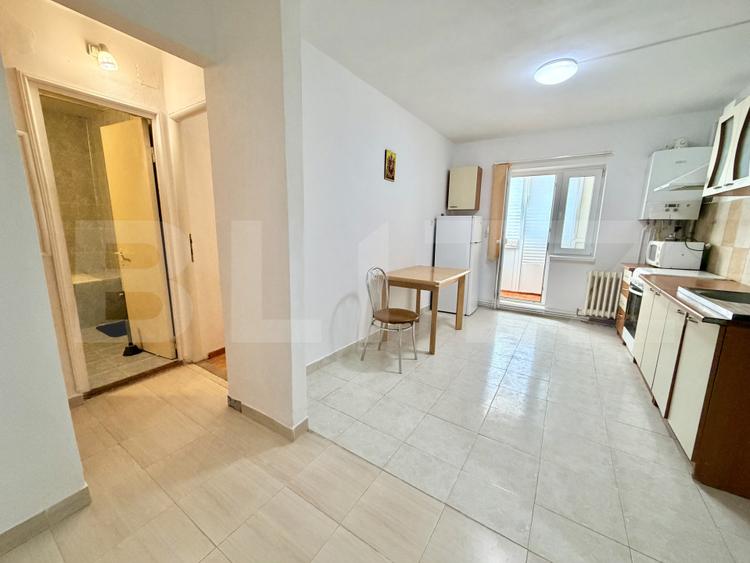 Apartament luminos 2 camere, 55 mp,etaj 3, zona Tolstoi