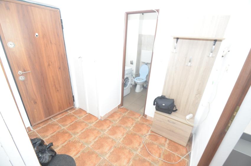 Apartament decomandat cu centrala in Complex - 2