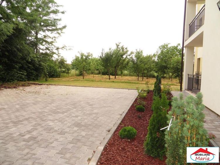 Apartament 2 camere nou finisat cu parcare privata