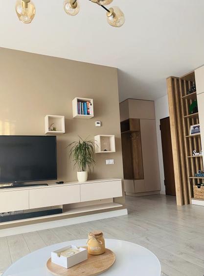 Persoană fizică închiriez apartament cu 2 camere preț 750 Euro, negociabil