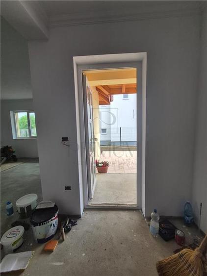 GHIRODA, CASA 3 CAMERE, 2 DORMITOARE BUCATARIE INCHISA