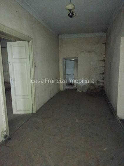 Vilă 6 camere în Centru Iași, 197mp, teren 330mp, deschidere dublă, zona zero - 8