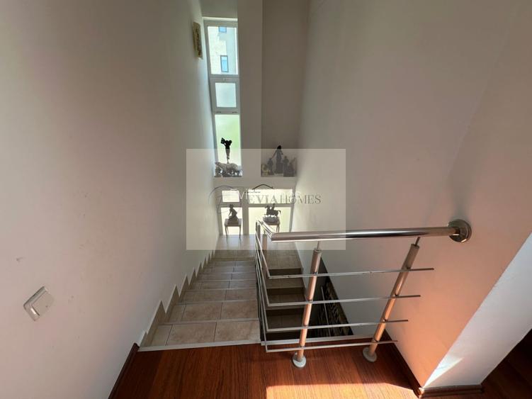 Duplex finisat cu garaj și 3 parcări - Bună Ziua - 12