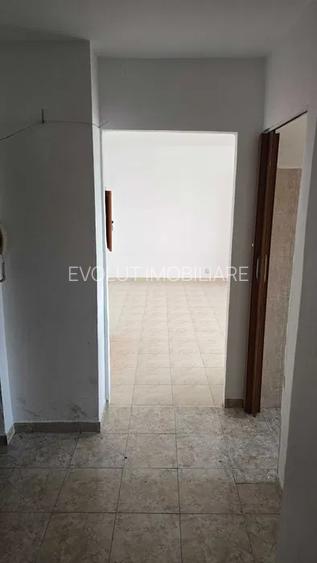 garsoniera decomandata-zona inel II - 7