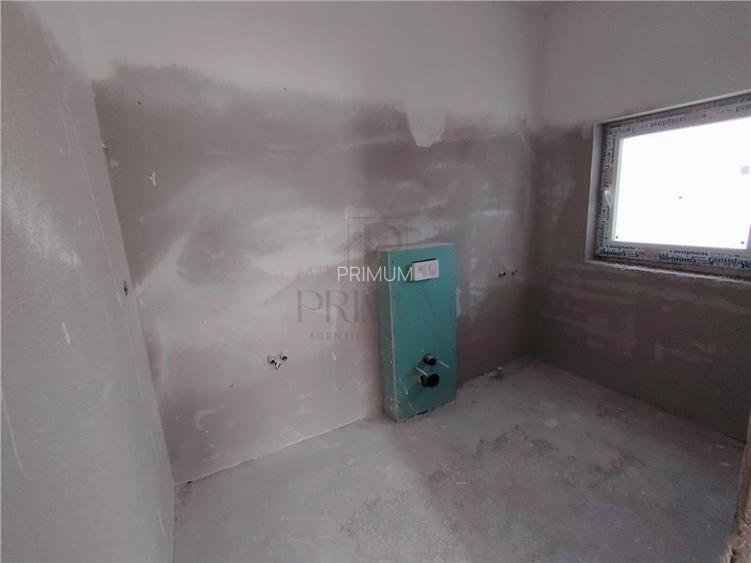 Duplex superb- proiect deosebit - terasa incalzita - toate utilitatle -3 bai - 12