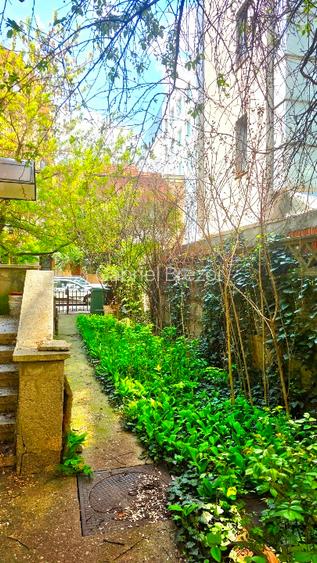 Apartament 3 camere parter in vila plus garsoniera demisol si curte. - 3