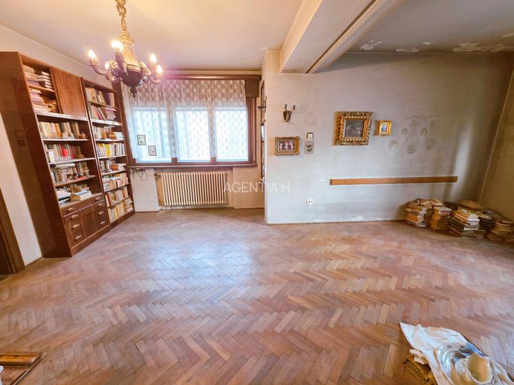 Caderea Bastiliei, apt. 2 camere, etaj 1, balcon,50mp, pe lista de U 3 - 28