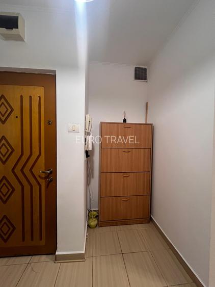 apartament modern, curat, centrala gaz, loc parcare , Tomis 2-Spital , 450 euro - 6
