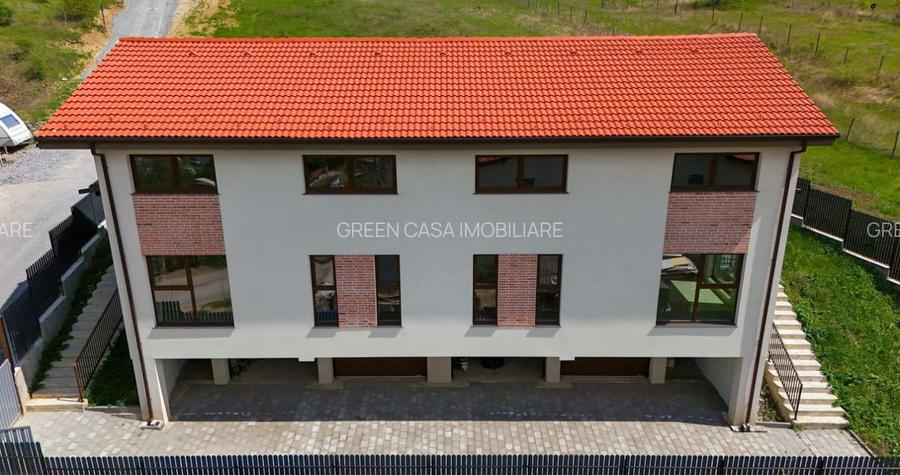 Duplex modern în zona Oașului, ideal pentru o familie, investiție - 3