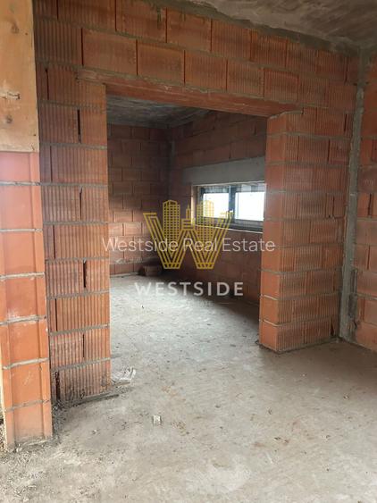 Vila de vanzare, in Carpinis - 13