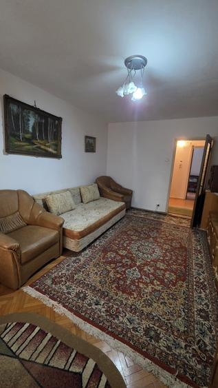 Nord,se vinde la parter,apartament decomandat 3 camere ,pret 78000 euro