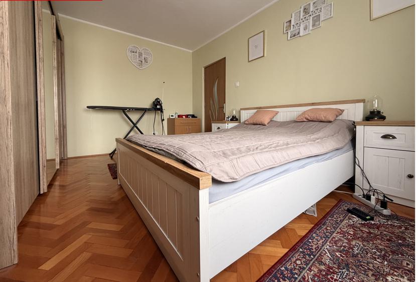 Apartament 3 camere, semidecomandat, 51 mp utili, etaj 7-Timisoara