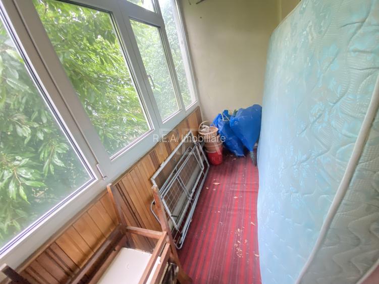3 Camere- Etaj 2/4- Bloc anvelopat- Bulevardul  Constantin Brancoveanu - 10