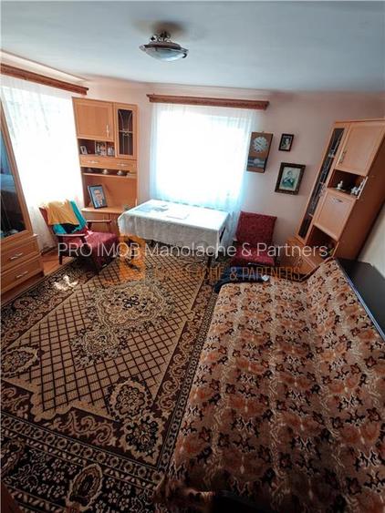 Casa tip parter si teren 1750 mp in zona Transilvaniei - 3