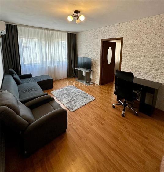 Vanzare apartament 2 camere Podu Ros - intermediar fara risc - 4