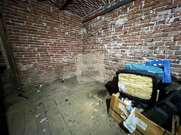 Apartament cu 4 camere 2 bai si balcon in zona Ultracentrala - 11