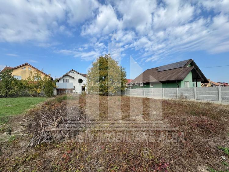 Teren intravilan | 458 mp | Toate utilitatile | Cetate - 3