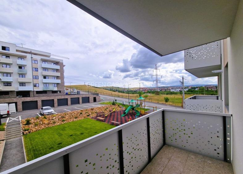 Apartament 2 camere, 40mp + balcon, - 5