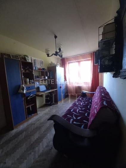 Apartament 3 camere în zona HOTEL Royal - 10