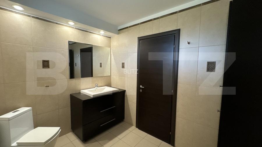 Casa S + P + M de 333 mp utili, cu 2.040 mp teren, front 26 m, Catargiu - 7