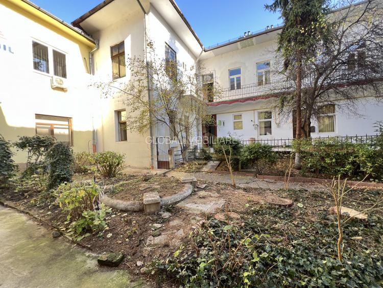 2 camere, Finisat, Curte str.Iuliu Maniu, Centru - 15