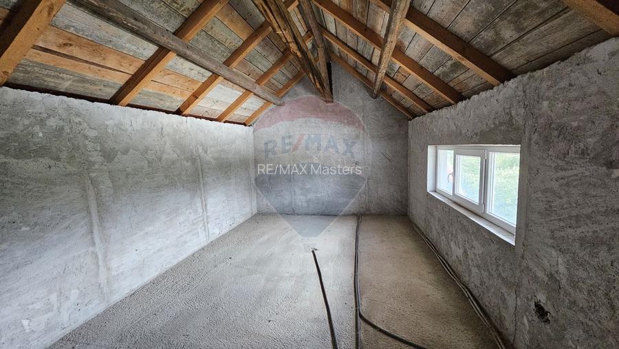 Casă / Vilă, teren 1700mp,  în Lisaura-Ipotești, Suceava - 31