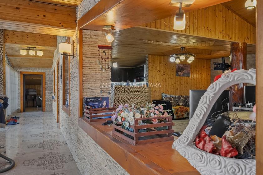 COMISION 0% | 2 Case cu Spatiu Comercial | Teren 1019mp | 540 eur/mp - 12