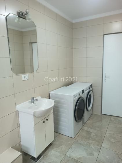 Vând apartament cu parcare  - 4