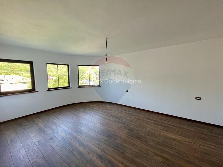 Casa / Vila in Sat Nou / Panciu - 18