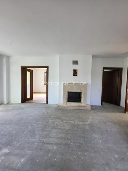 Vanzare proprietate in Mogosoaia langa padure - 3