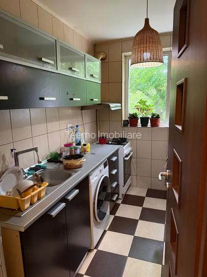 Apartament 2 camere, semidecomandat, 60 mp, balcon, metrou, Titan - 3
